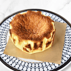 Best Original Basque Cheesecake 4" 原味巴斯克芝士蛋糕 4寸 in Durham, NC